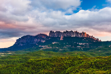 Fototapeta na wymiar Sunset over the mountains (Montserrat, Spain)
