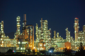 Fototapeta na wymiar Night scene of oil refinery plant and power plant of Petrochemistry