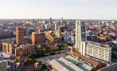 Fototapeta na wymiar Leeds city skyline