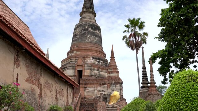 Big Chaimongkol Temple, formerly known as "Pa Kaew Temple" or "Wat Chao Tai", is located in Khlong Suan Phlu Subdistrict. Phra Nakhon Si Ayutthaya District Phra Nakhon Si Ayutthaya Province, Thailand