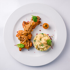 Roasted chicken breast and mashed potatoes