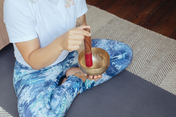 Meditationssitz und Klangschale