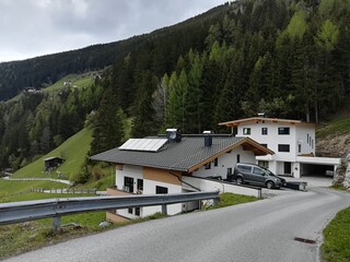 Fototapeta na wymiar swiss alpine village