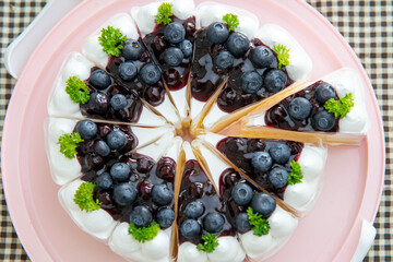 vanilla fresh cream cake with blueberries