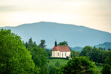 Fototapeta premium Ohmenkapelle shot from St. Maergen