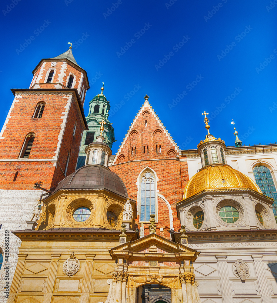 Wall mural Wavel Cathedral exterior view on a sunny day, Krakow, Poland