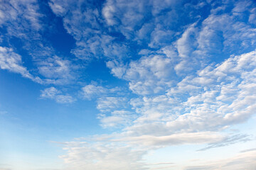 Obraz premium fluffy white clouds in blue sky background