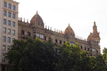 Fototapeta na wymiar Building and windows in the centre of Barcelona