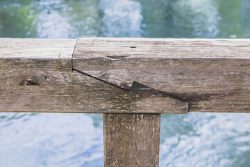 Railing connection on a wooden pedestrian bridge