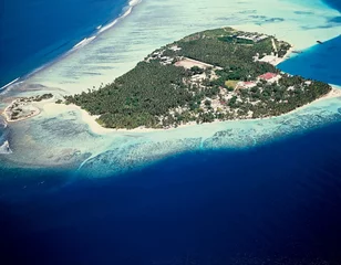 Foto op Canvas maldives, north male atoll, tulusdu island, aerial view, sea, indian ocean, atoll, islands, island, coral island, village, houses, boats, beach,  © VisualEyze