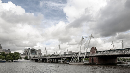 bridge over the river thames