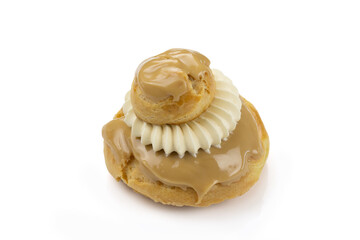 religieuse au café isolé sur un fond blanc