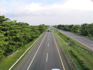 Fototapeta premium Highway landscape on a sunny day