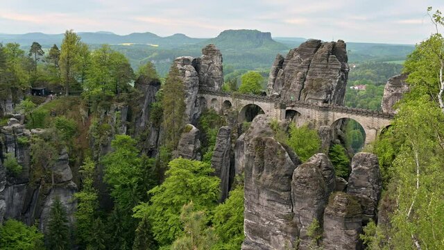 Bastei Felsenbrücke in der Sächsischen Schweiz, Sachsen, Deutschland