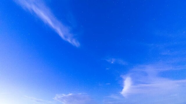 星空の動き　タイムラプス　北東の空　6月
