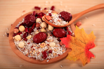 Cereal grains , seeds, beans