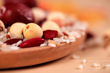 Cereal grains , seeds, beans