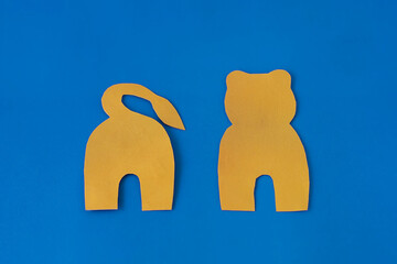 Step 4. Step by step instructions on how to make a tiger at home. Craft for New Year 2022. Take colored paper. A simple creative idea with your own hands. DIY children's art project