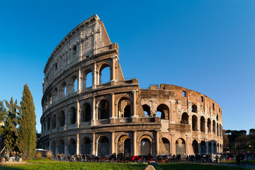 Fototapeta na wymiar Italy, colosseum in the afternoon