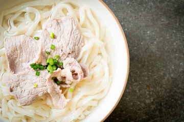 udon noodles with pork in clear soup