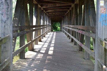 Brücke über die Ahrmündung