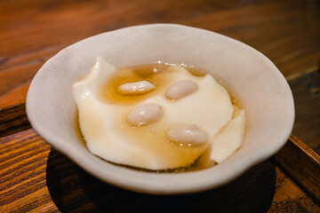 台湾デザート　豆花とピーナツ