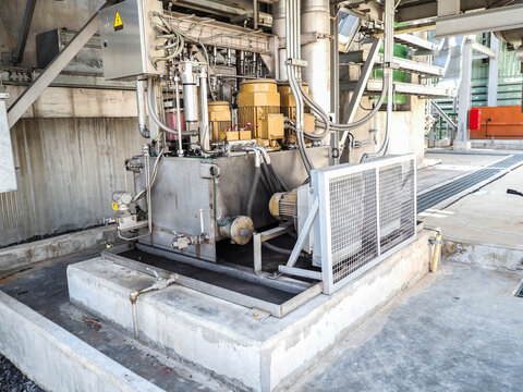 Lube oil system for apply industrial zone in Combined-Cycle Co-Generation Power Plant with closed up