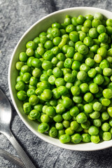 Raw Green Organic Sweet Peas