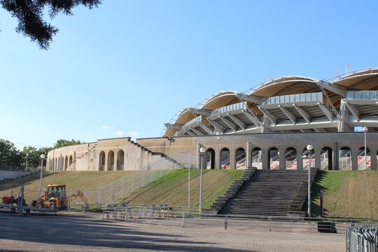 Le Matmut Stadium de Lyon, stade de l'equipe lyonnaise de Rugby, le LOU, et ancien stade de Gerland de l'equipe de football Olympique Lyonnais, ville de Lyon, departement du Rhone, France