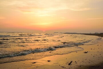 Obraz premium 夕暮れの海辺