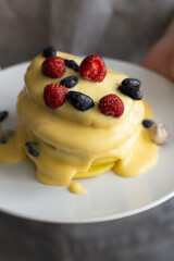 pancakes with berries