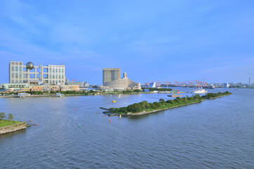 Fototapeta premium レインボーブリッジから見るお台場の風景