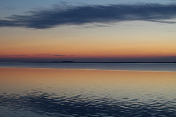 Obraz premium Wadden Sea: the sunset over the island of Langeoog - a play of colors