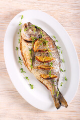 Thyme and lemon baked sea bream fish
