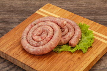 Raw sausage ring for grill