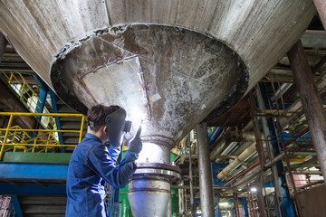 welding stainless tank silo © chitsanupong