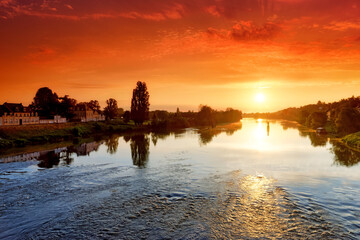 Obraz premium Loire river sunrise in Amboise city