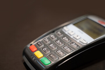 Electronic transaction paying card  terminal