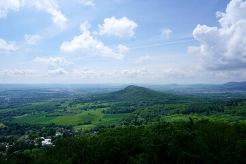 Aussicht vom Bismarckturm  auf dem Brasselsberg im Hohen Habichtswald in Nordhessen