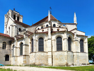 Vue extérieure du chevet de la basilique Sainte-Marie-Madeleine de Vézelay, ex abbatiale française du XIIe siècle située à Vézelay, dans le département de l'Yonne en Bourgogne-Franche-Comté.