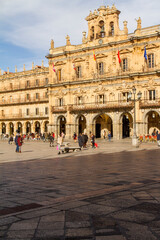 Fototapeta premium Plaza Mayor en la ciudad de Salamanca, en la comunidad autonoma de Castilla y Leon, en el pais de España o Spain