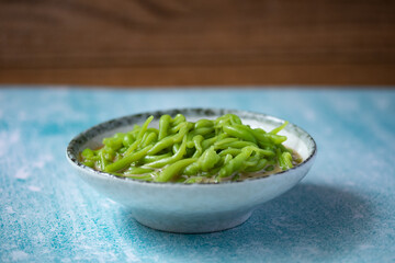 Lod Chong Recipe Pandan Leaves with Coconut Milk Thai Dessert