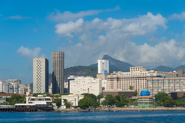 Obraz premium View of Rio de Janeiro City Skyline With Clouds in the Sky