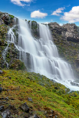 Fototapeta na wymiar Waterfall in Hagerman Valley Idaho with green moss