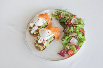 appetizer healthy food sandwich fish vegetables sauce