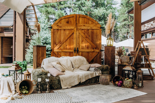 rustic photo zone hay sofa wooden gate
