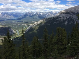Fototapeta premium Stunning views of Banff National Park from Sulfur mountain ridge