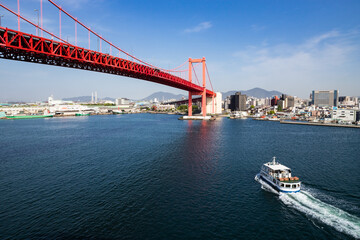 Naklejka premium 若戸大橋と洞海湾の風景 福岡県北九州市