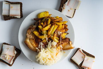 fried potatoes with bacon