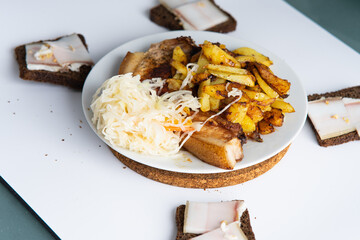 fried potatoes with bacon